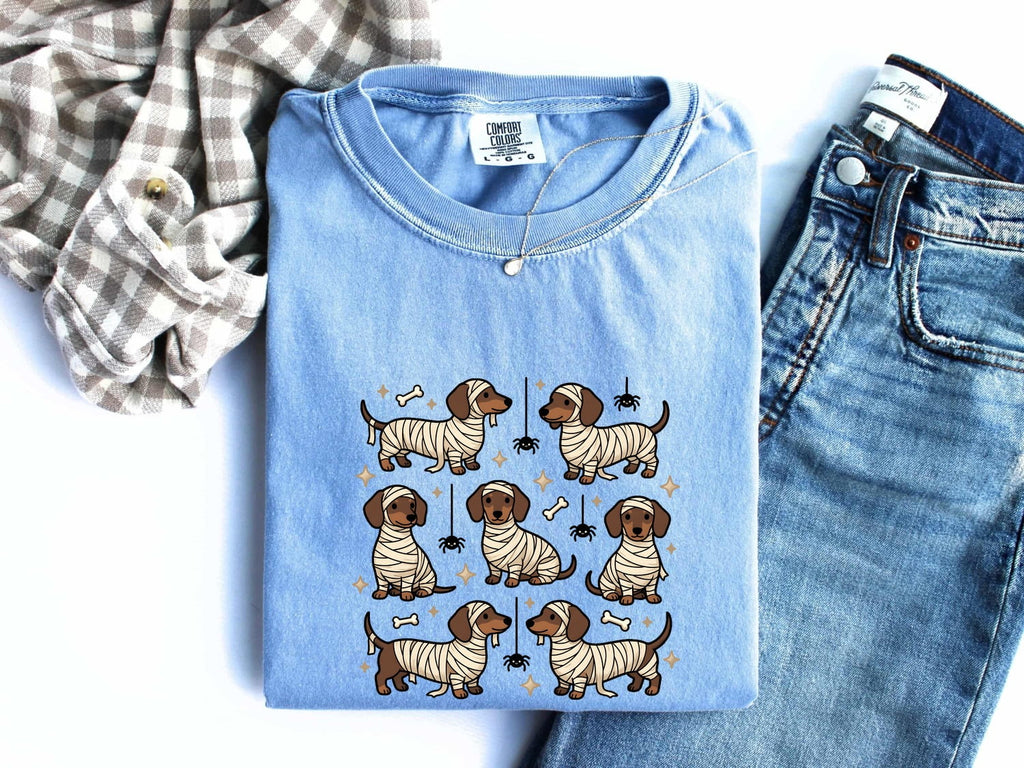 Halloween Dachshund Shirt for Women – Autumn Hand Drawn Wiener Dog Mama Graphic Tee
