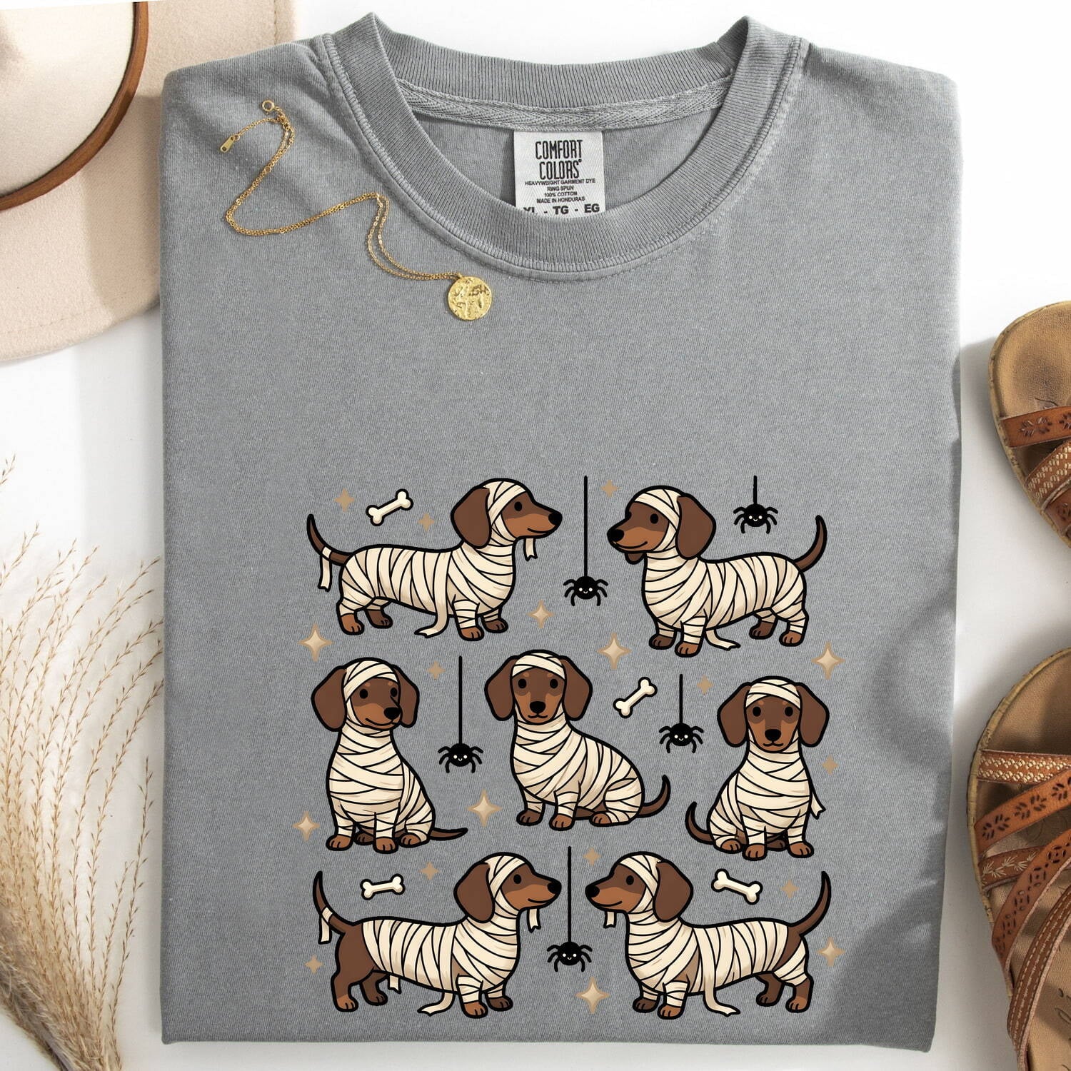 Halloween Dachshund Shirt for Women – Autumn Hand Drawn Wiener Dog Mama Graphic Tee