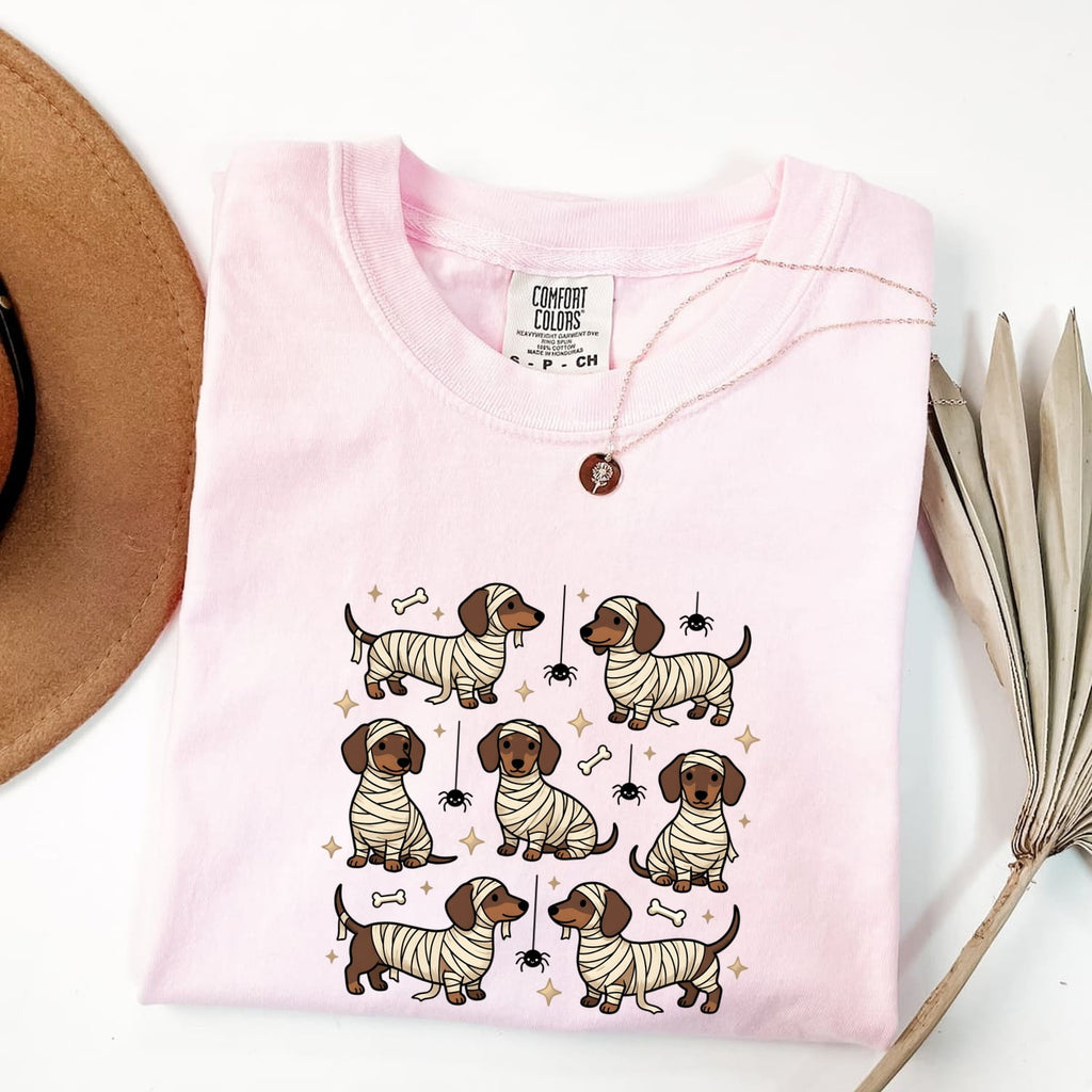 Halloween Dachshund Shirt for Women – Autumn Hand Drawn Wiener Dog Mama Graphic Tee