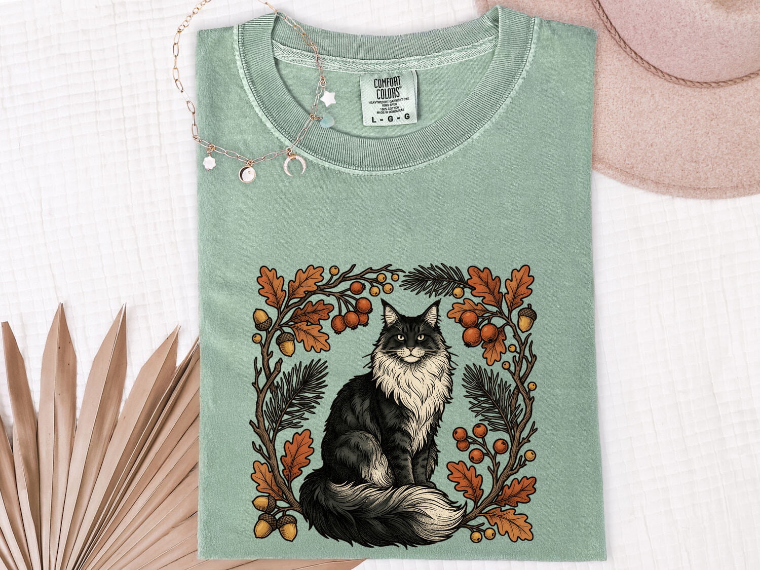 Cat Shirt for Women – Rustic Wilderness Doodle Maple Leaves Outdoor Kitty Graphic Tee