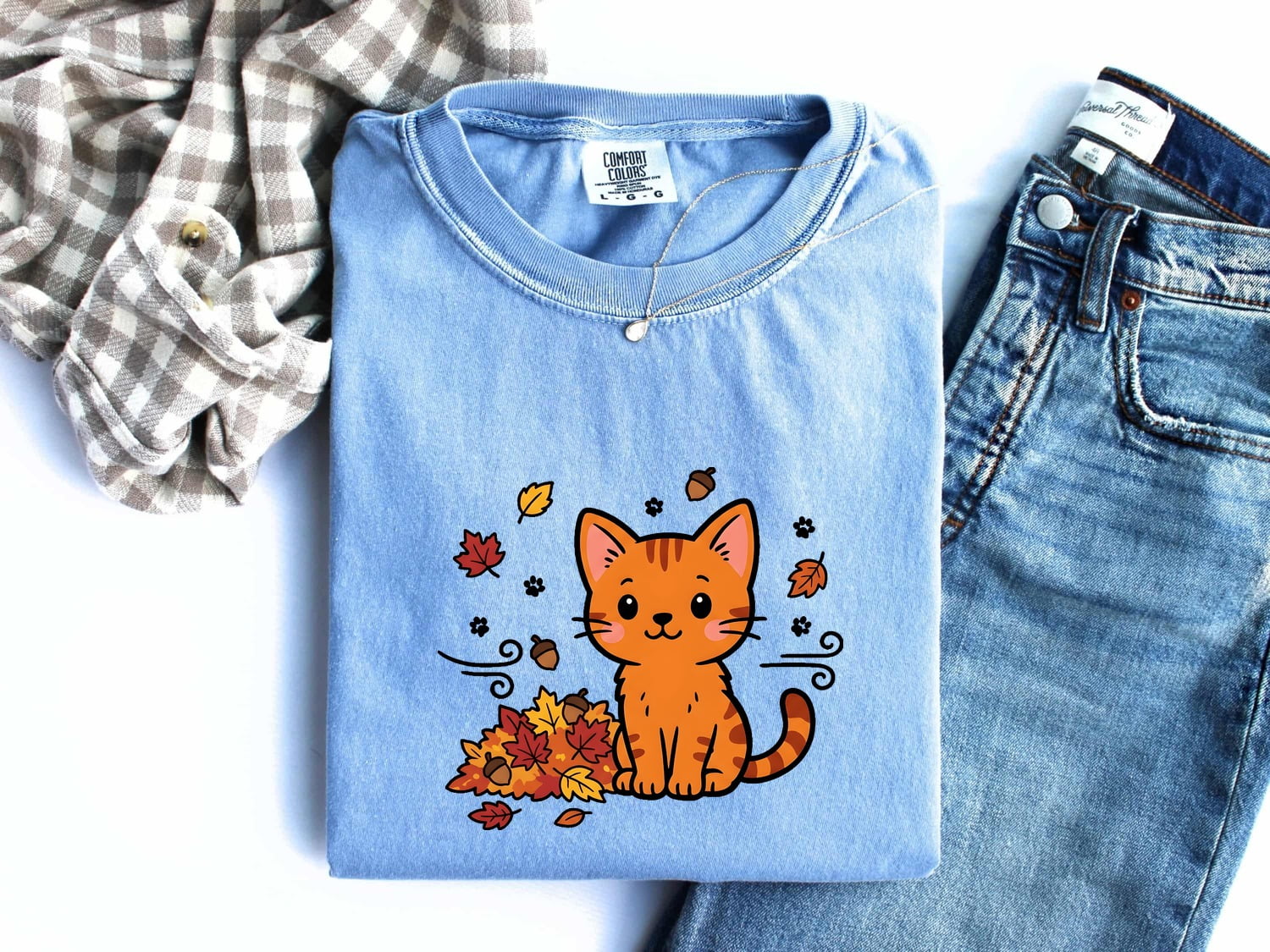 Orange Cat Shirt for Women – Charming Autumn Doodle Pumpkin Colored Leaves Graphic Tee