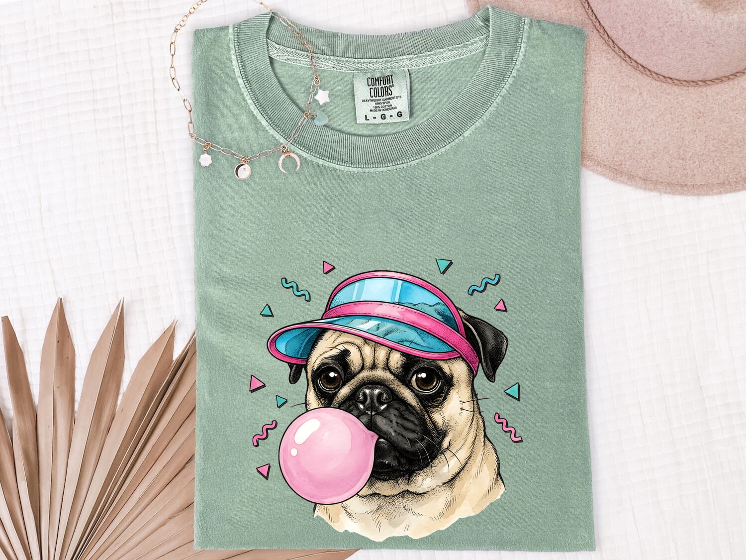 Pug Shirt for Women – Funny Vintage Comic Chewing Gum Cartoon Dog Graphic Tee