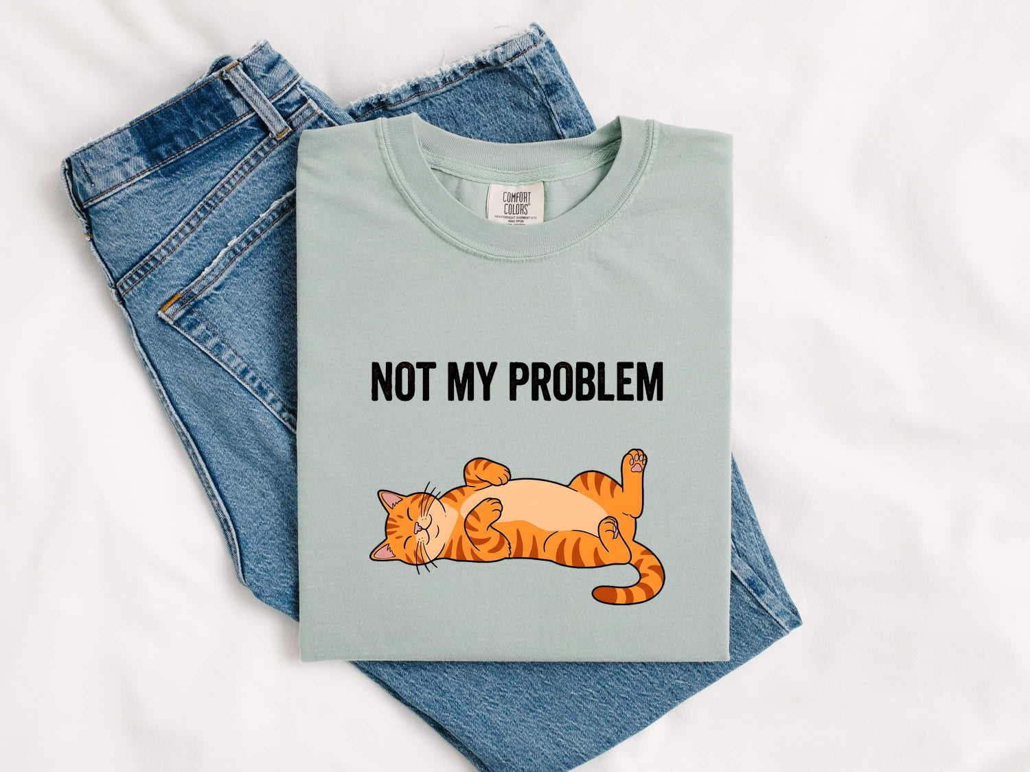 Orange Tabby Cat Shirt for Women – Funny Minimalist Cartoon Relaxed Pose Graphic Tee
