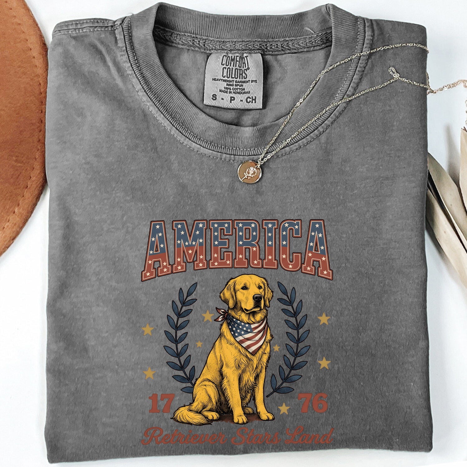 4th of July Golden Retriever Shirt for Women – Sketch Cartoon Crown Dog Graphic Tee