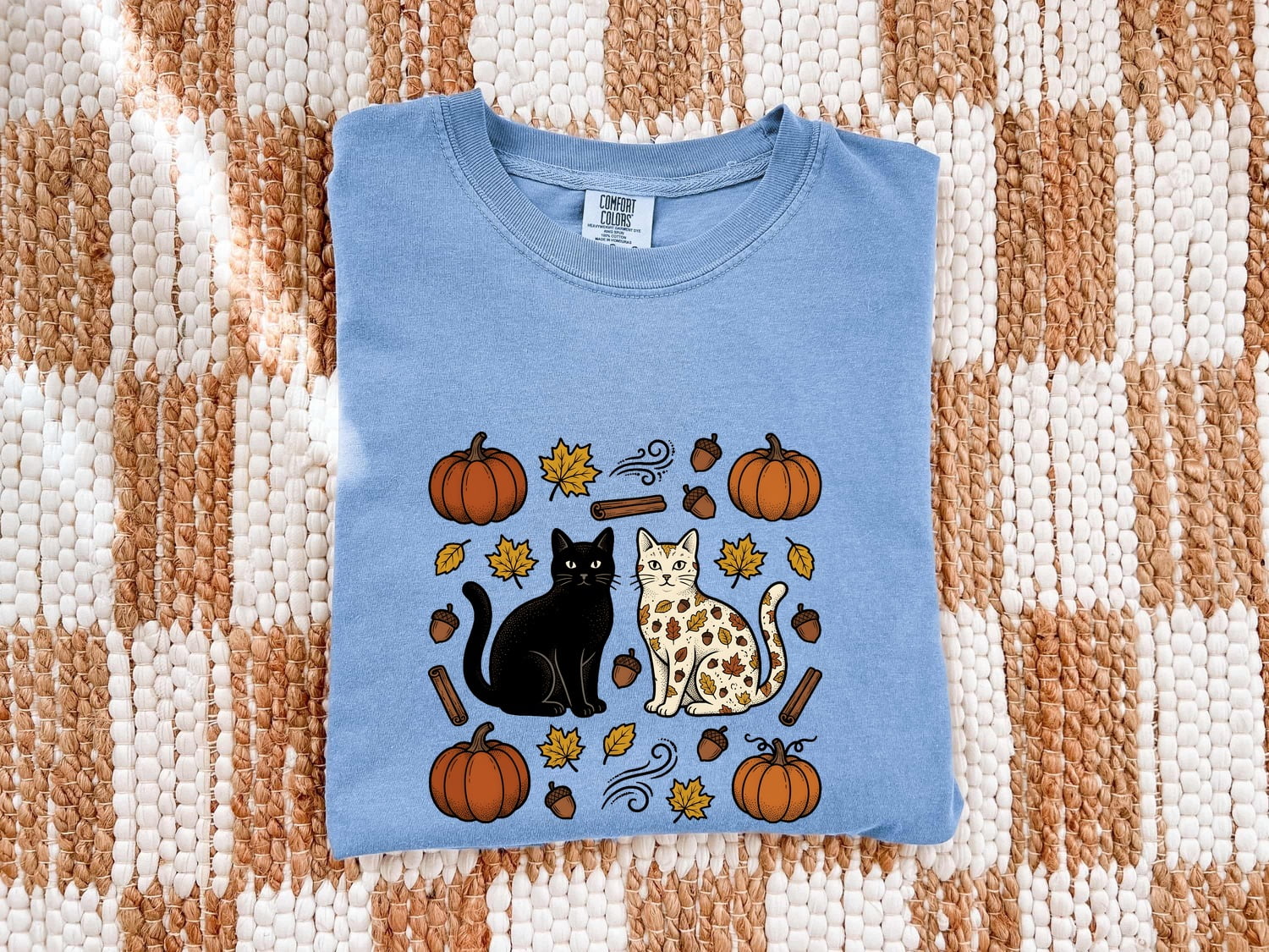 Fall Cat Shirt for Women – Retro Autumn Sketch Gourds Harvest Kitten Graphic Tee