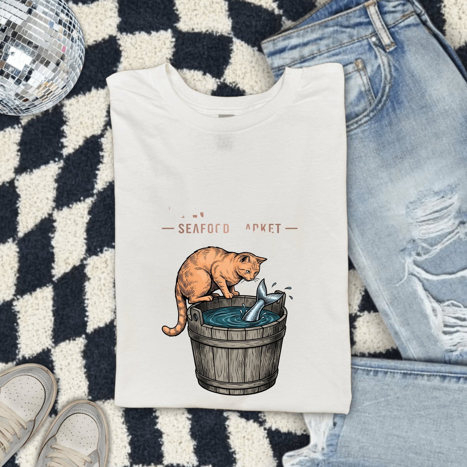 Cat Fish Shirt for Women – Funny Line Art Wooden Tub Feline Graphic Tee