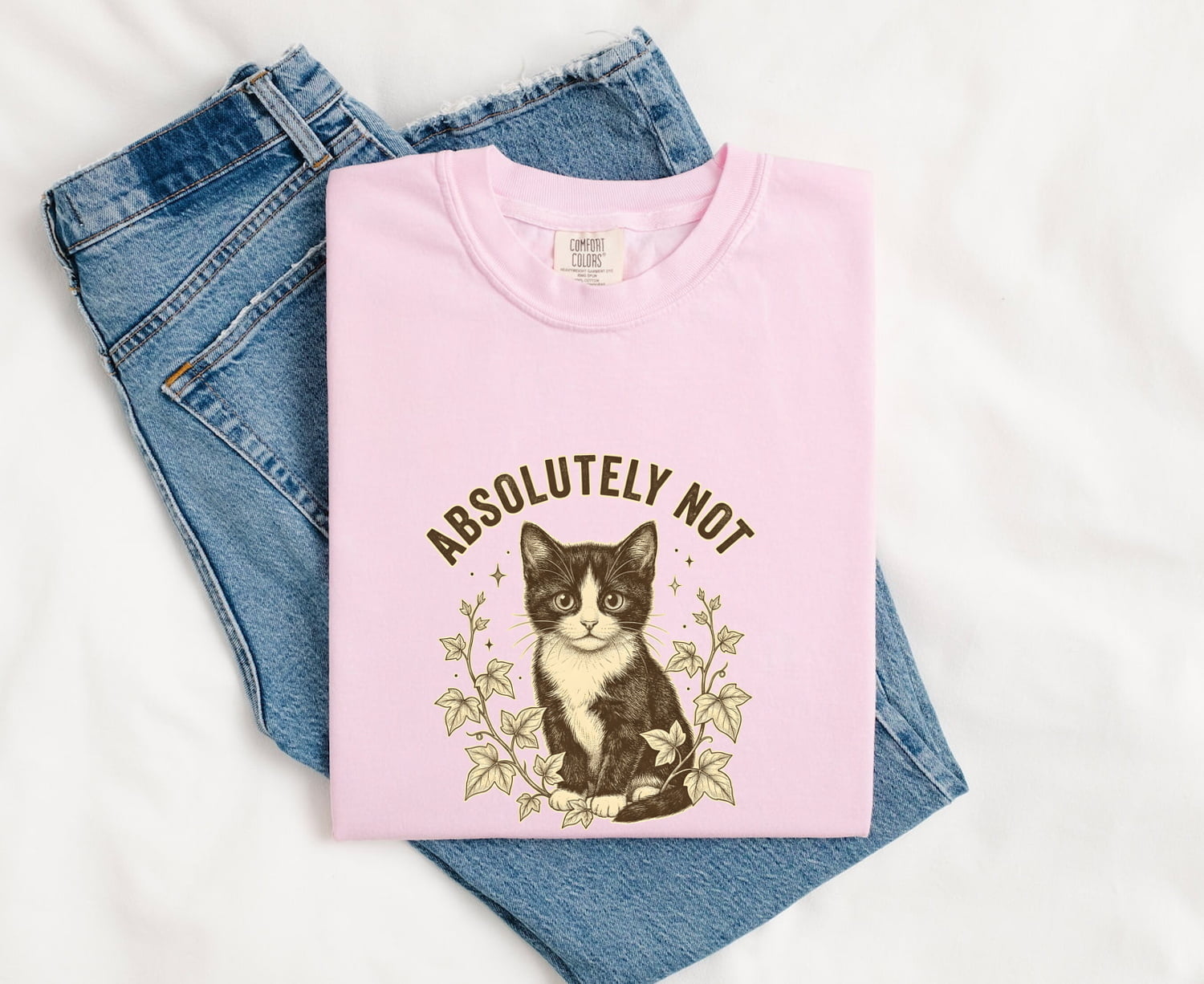 Tuxedo Kitten Shirt for Women – Retro Floral Botanical Vine Leaves Graphic Tee