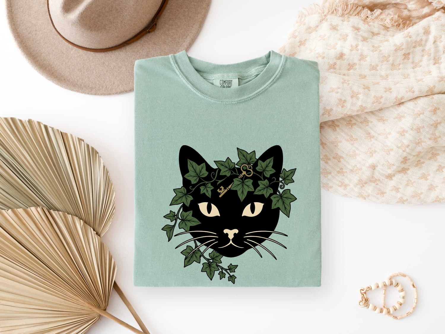 Black Cat Shirt for Women – Eco Leaf Art Foliage Ivy Sketch Graphic Tee
