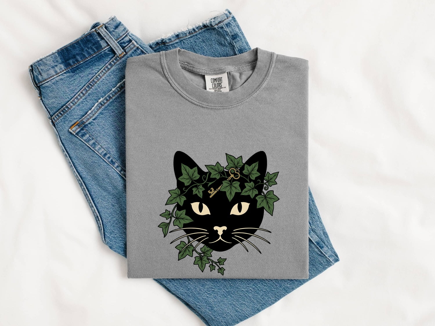 Black Cat Shirt for Women – Eco Leaf Art Foliage Ivy Sketch Graphic Tee