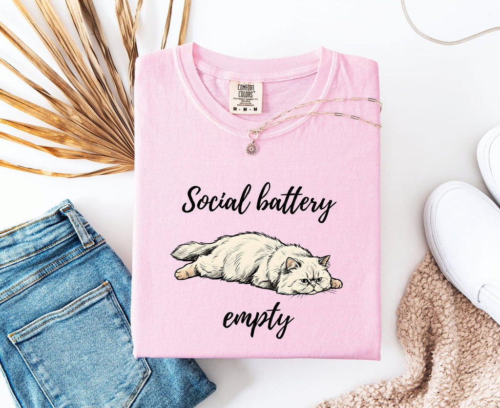 Furry Cat Shirt for Women – Funny Line Art Classic Relaxed Pose Kitten Graphic Tee
