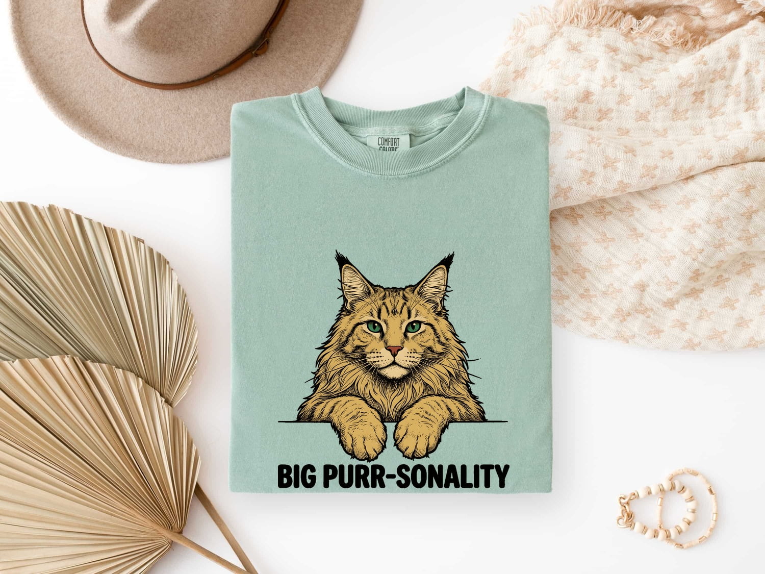 Maine Coon Shirt for Women – Retro Sketch Emerald Eyes Kitten Drawing Graphic Tee