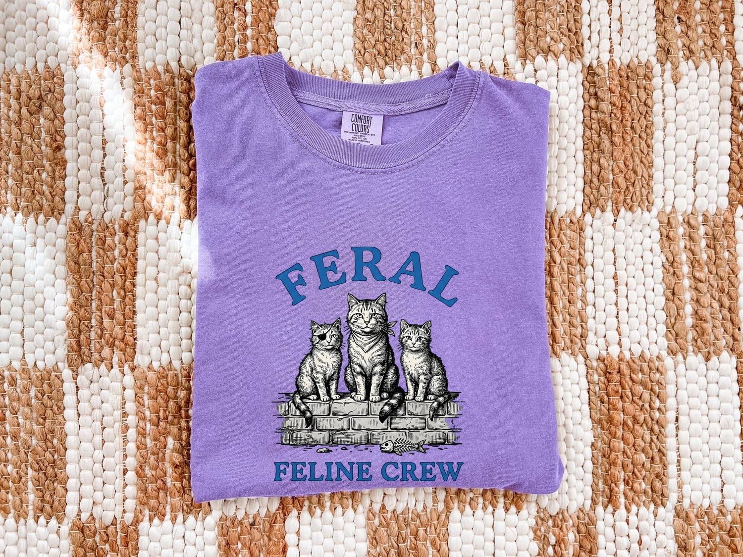 Three Cats Shirt for Women – Vintage Retro Hand Drawn Fish Bone Illustration Graphic Tee