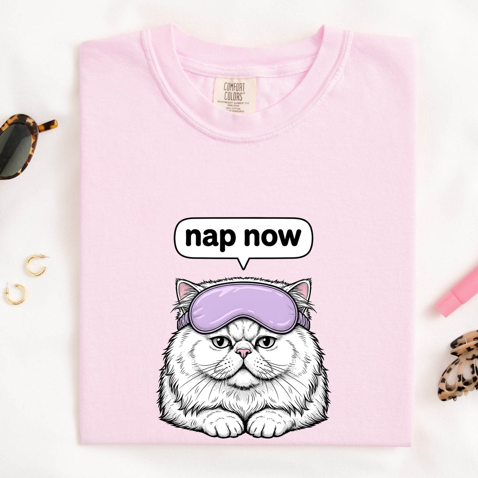 Persian Cat Shirt for Women – Funny Chibi Cartoon Eye Mask Sketch Graphic Tee