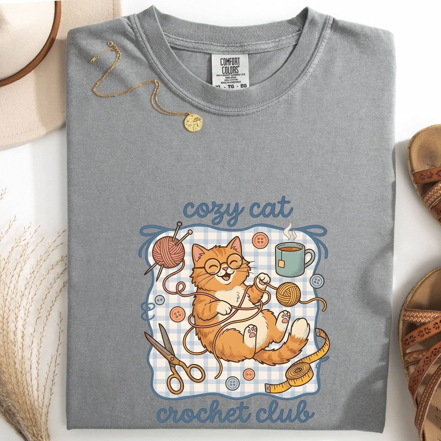 Cat Crochet Shirt for Women – Amigurumi Fiber Ball Outline Crafting Kitty Graphic Tee