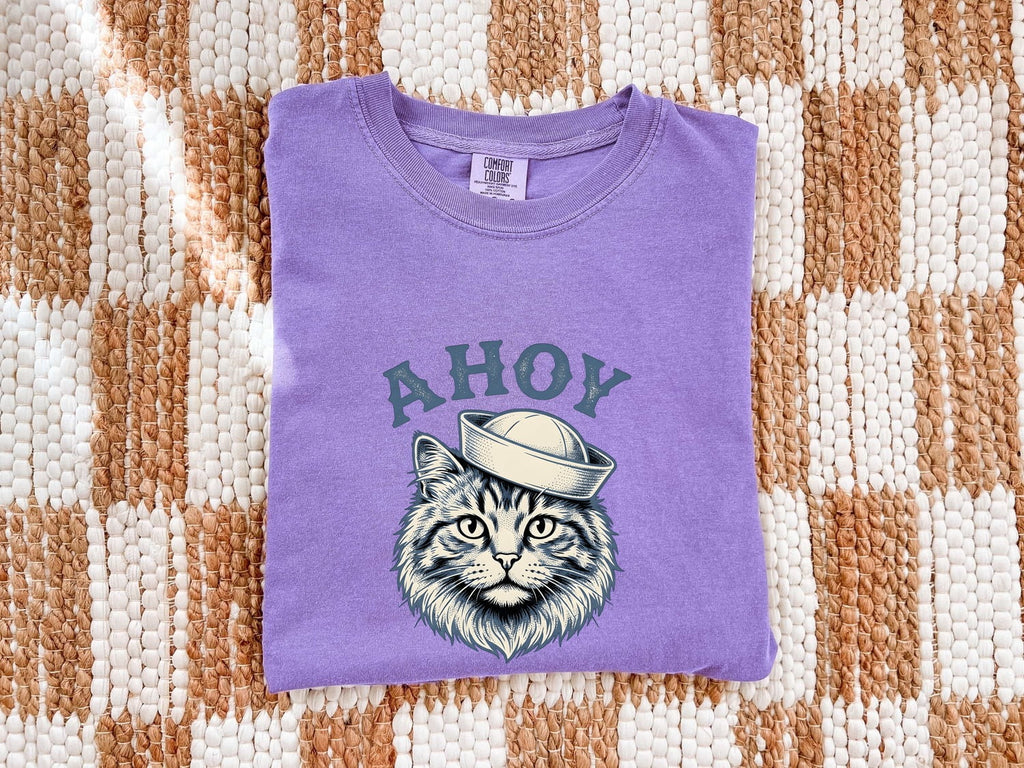 Sailor Cat Shirt for Women – Vintage Nautical Hand Drawn Maritime Hat Graphic Tee