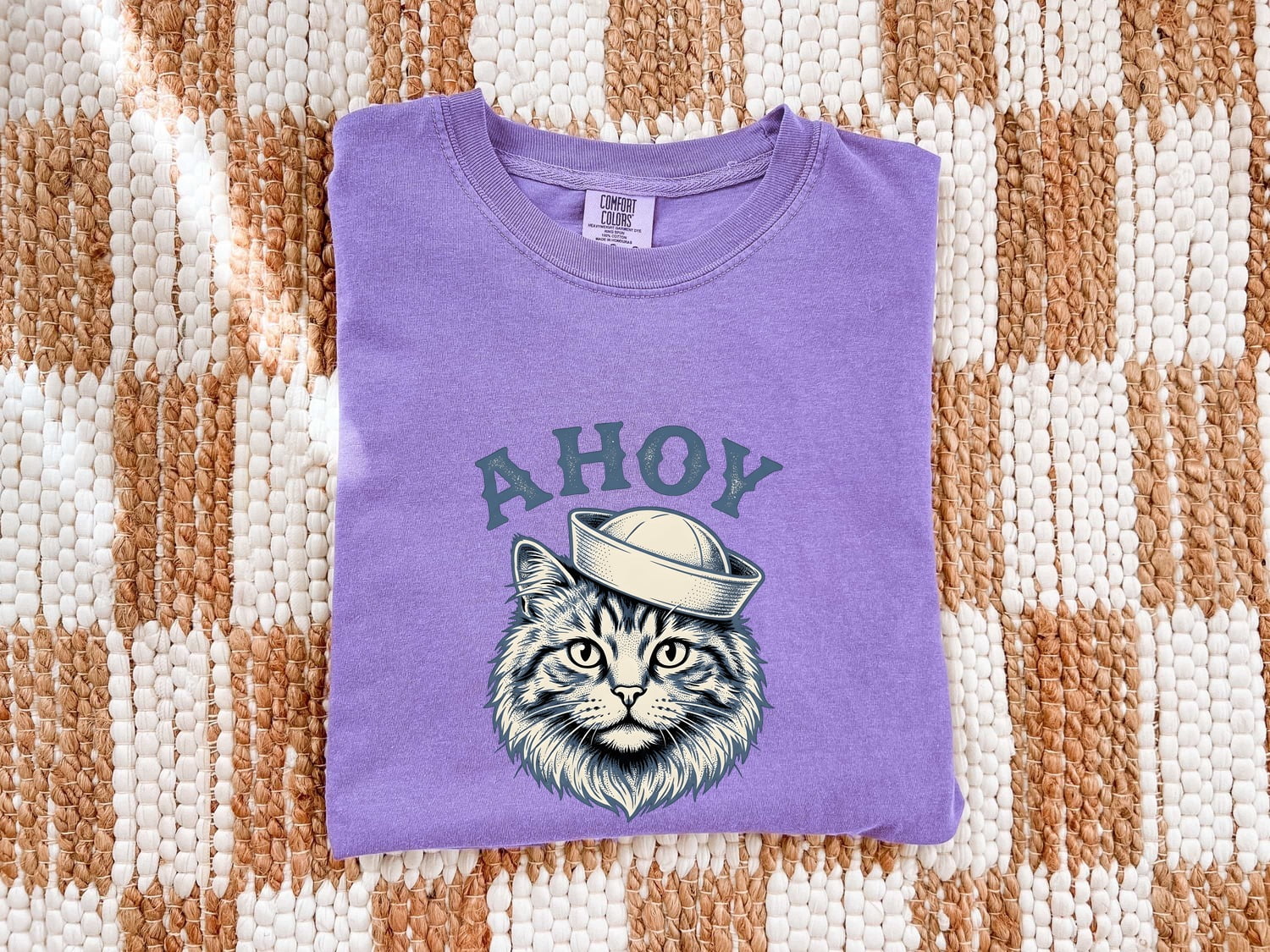 Sailor Cat Shirt for Women – Vintage Nautical Hand Drawn Maritime Hat Graphic Tee
