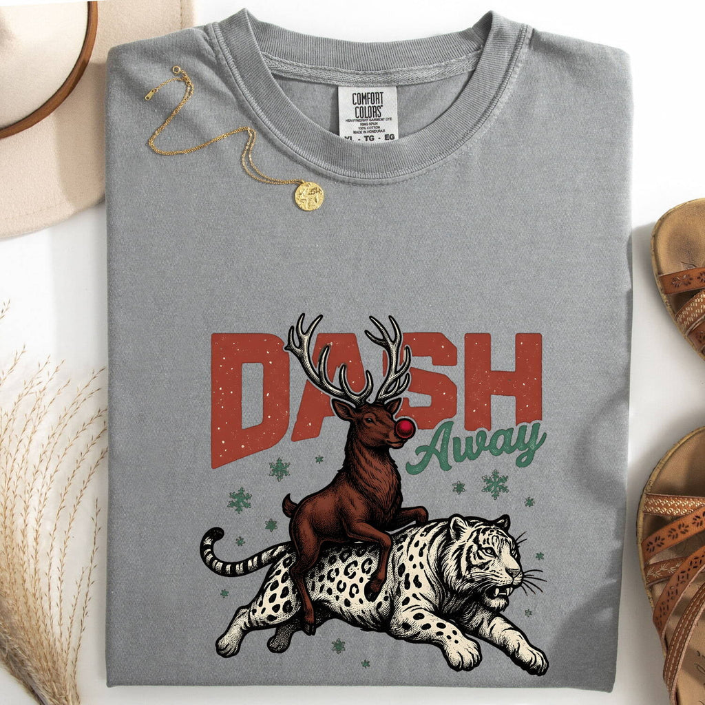 Christmas Cat Shirt for Women – Antique Vintage Elk Frost Feline Outline Graphic Tee