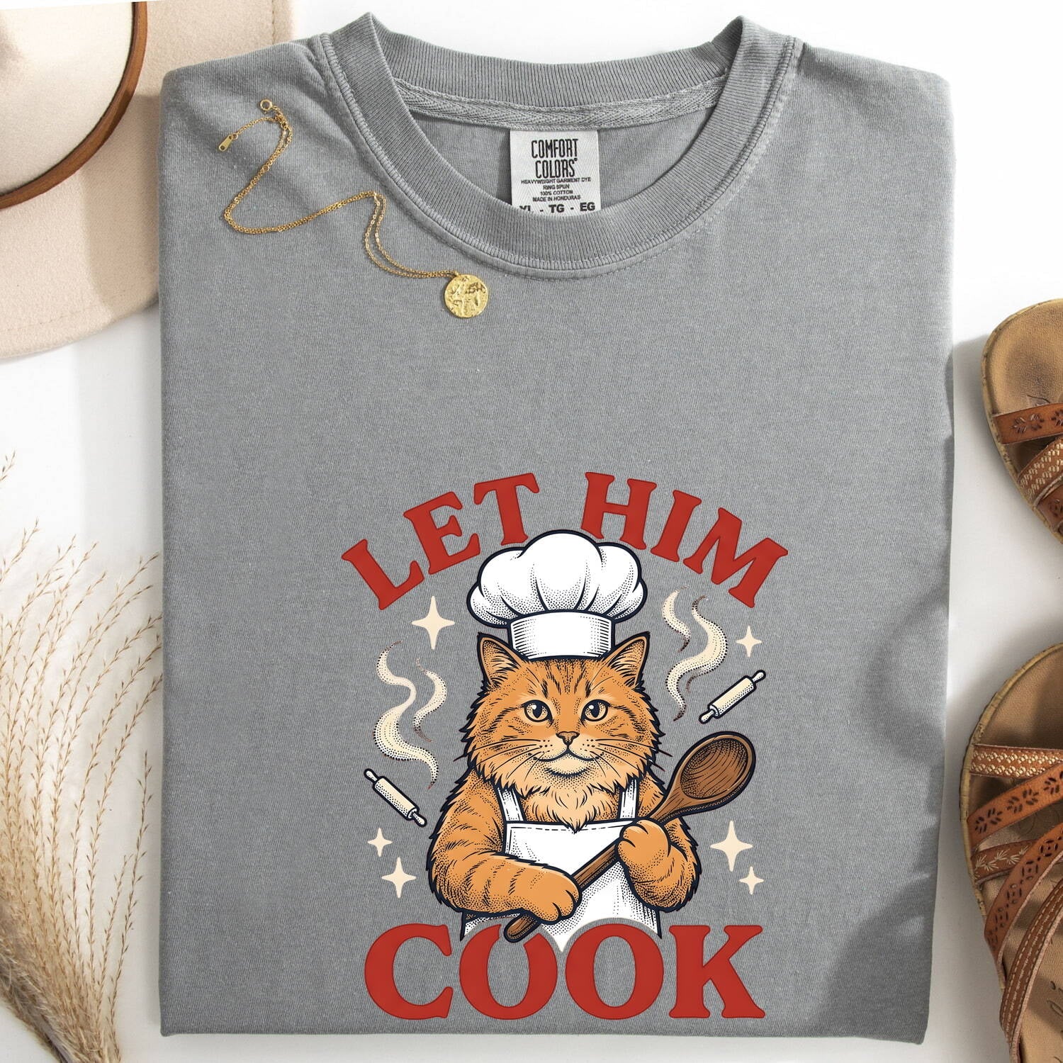 Kitchen Cat Shirt for Women – Retro Vintage Cooking Spoon Sketch Graphic Tee