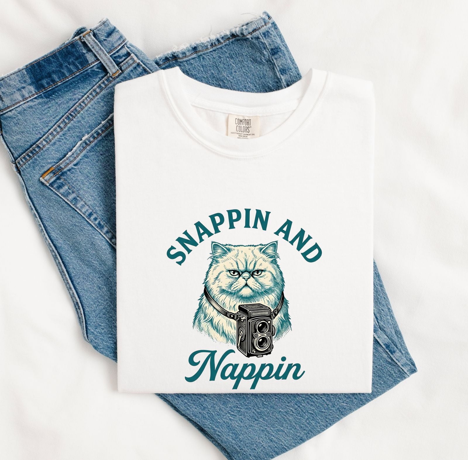 Persian Cat Shirt for Women – Antique Vintage Analog Camera Outline Graphic Tee
