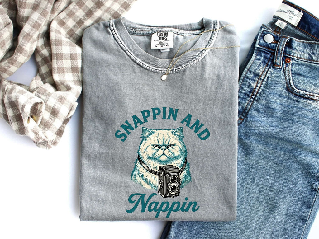 Persian Cat Shirt for Women – Antique Vintage Analog Camera Outline Graphic Tee