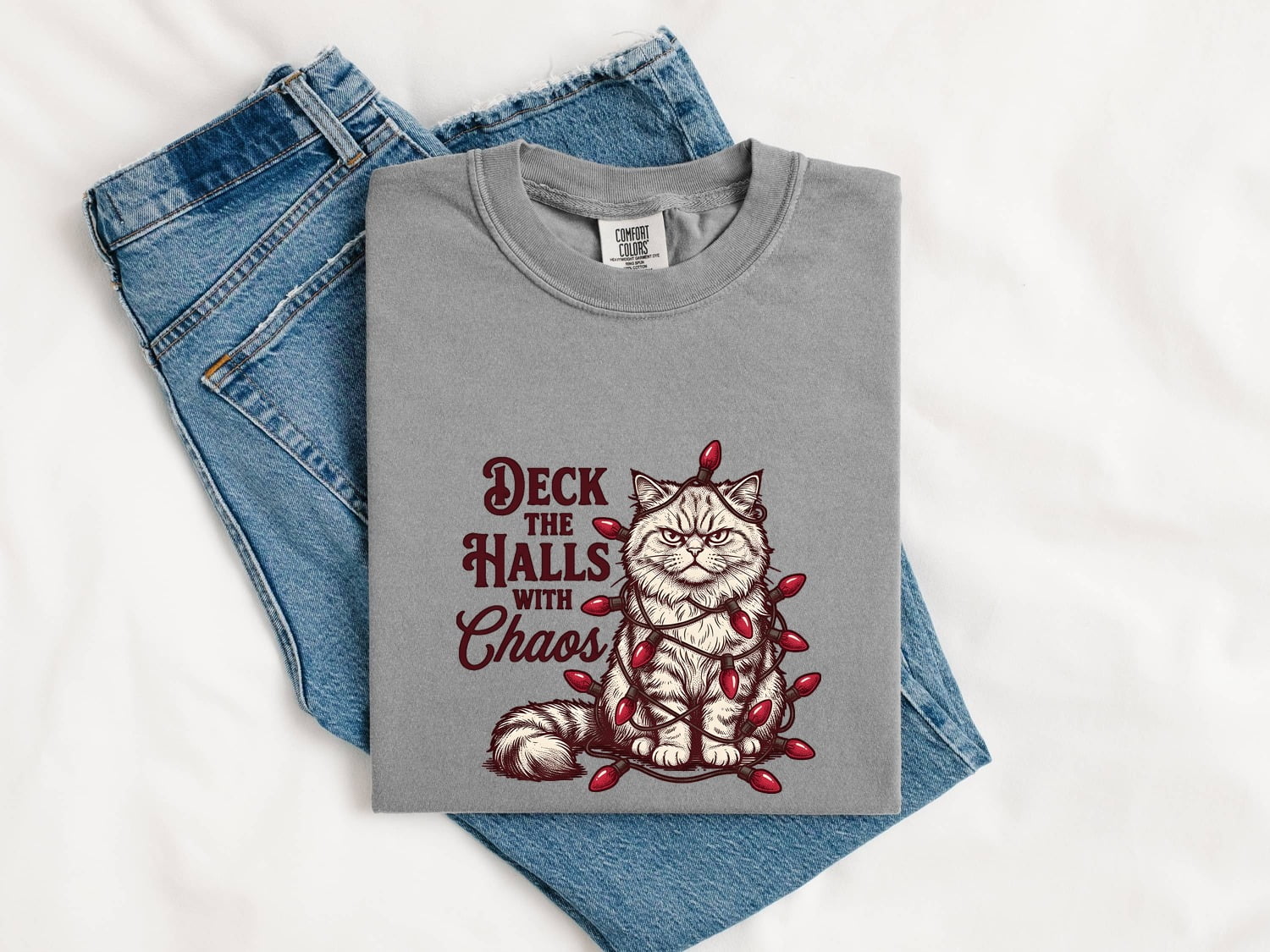 Christmas Grumpy Cat Shirt for Women – Vintage Hand Drawn Holiday Lights Graphic Tee