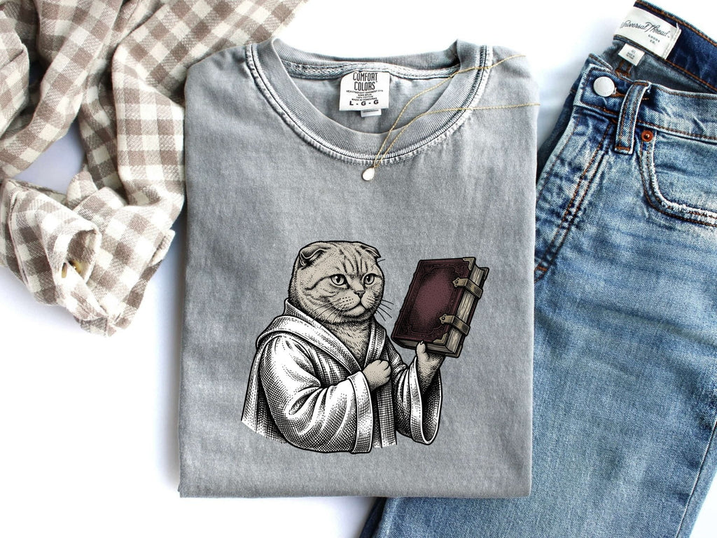 Scottish Fold Shirt for Women – Vintage Bookworm Doodle Illustration Kitten Graphic Tee